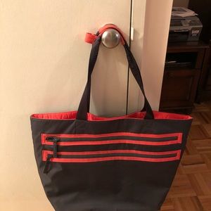 Lululemon tote bag